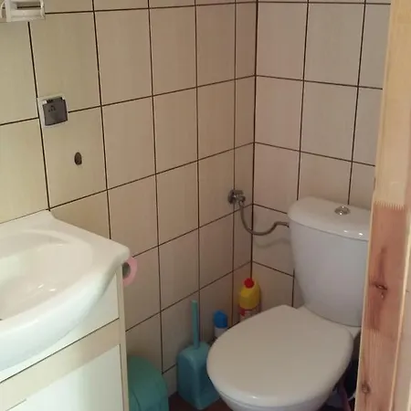 شقة Buczyna